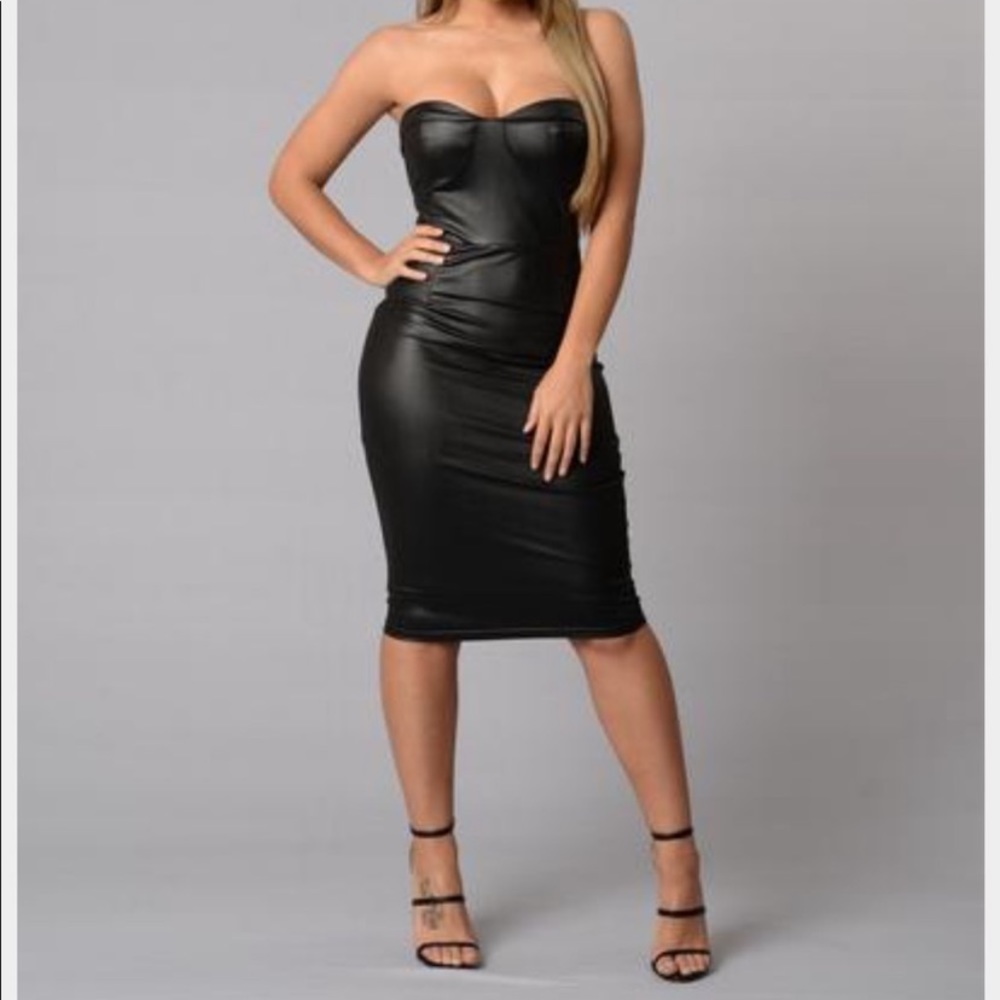 Strapless midi dress